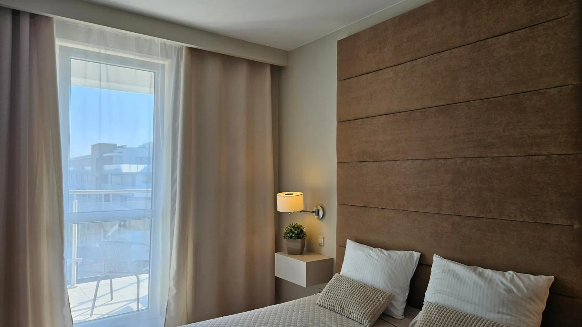 Komfortowy Apartament Z Aneksem Kuchennym, Dzielnica Uzdrowisko Kolobrzeg Poland